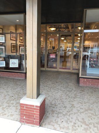 P Buckley Moss Museum